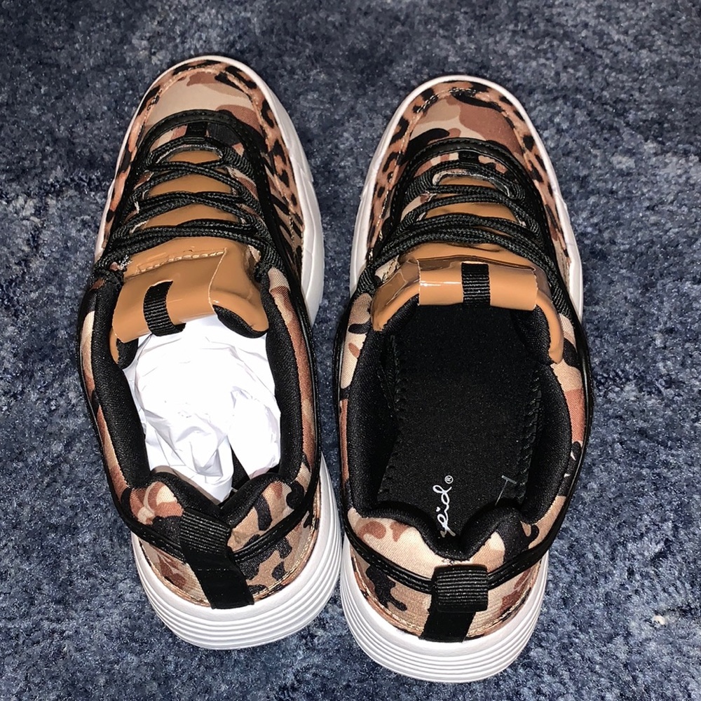 Shoes (NEW)